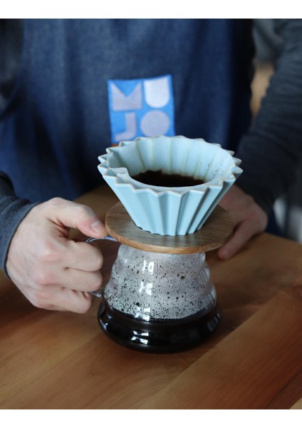 V60 Ahşap Standlı Seramik Dripper Kahve Potu Seti Vol1