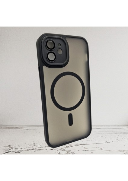 iPhone 12 Kılıf - Minimalist Şıklık ve Üstün Koruma: Şeffaf Buzlu Gri ve Siyah Detaylı iPhone 12 Kılıfı