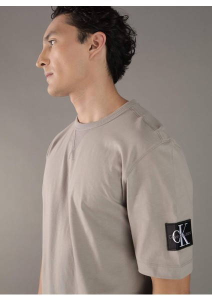 Erkek T-Shirt J30J323484-PEO modelleri