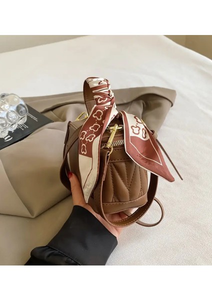 Kadın Trendy Kapitone Kutu El Omuz Çanta fiyatları