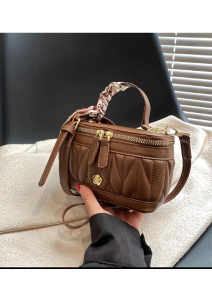 Kadın Trendy Kapitone Kutu El Omuz Çanta modelleri