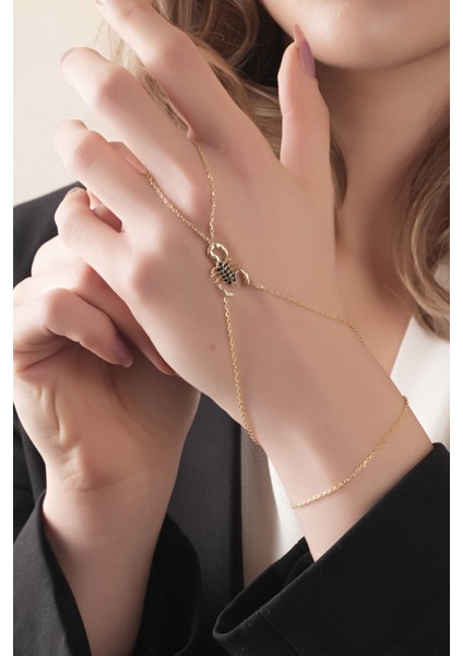 925 Ayar Gümüş, Gold Kaplamalı Siyah Zirkon Taşlı Akrep Tasarım Şahmeran