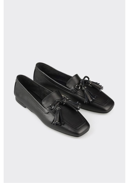 Siyah Deri Kadın Günlük Ayakkabı fiyatları