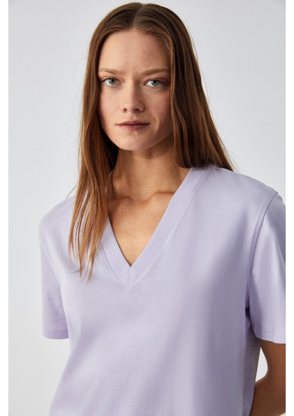 Alıne Kadın Organik Pamuk Derin V Yakalı Comfort Fit Lila T-Shirt