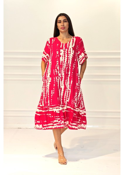 Kadın Fuşya Desenli V Yaka Cepli Etekleri Fırıfırlı Midi Elbise modelleri