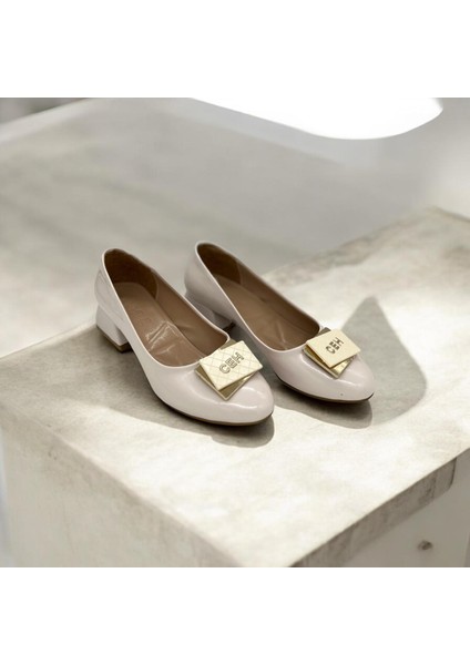 Kadın Günlük Ön Detaylı Babet