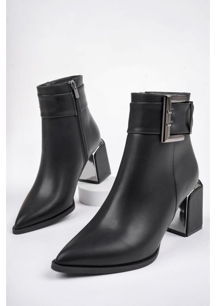 Chily Kemer Ve Toka Detaylı Kalın Topuklu Kadın Bot fiyatları