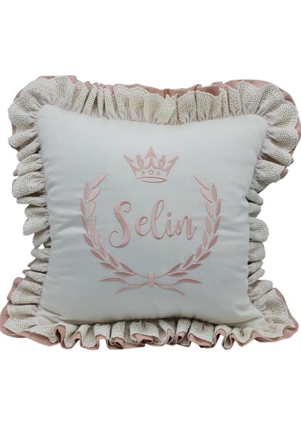 Kişiye Özel Nakışlı Taç Laruel Desenli Fistolu Doğum Yastığı Ekru- Pudra Pembe