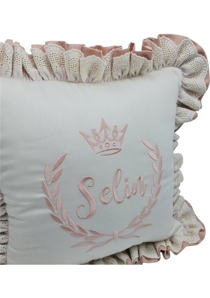Kişiye Özel Nakışlı Taç Laruel Desenli Fistolu Doğum Yastığı Ekru- Pudra Pembe modelleri