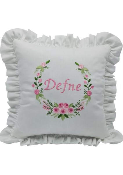 Isimli Rococo Laruel Desenli Takı Yastığı Pembe Işlemeli Fırfırlı Beyaz 40X40 cm