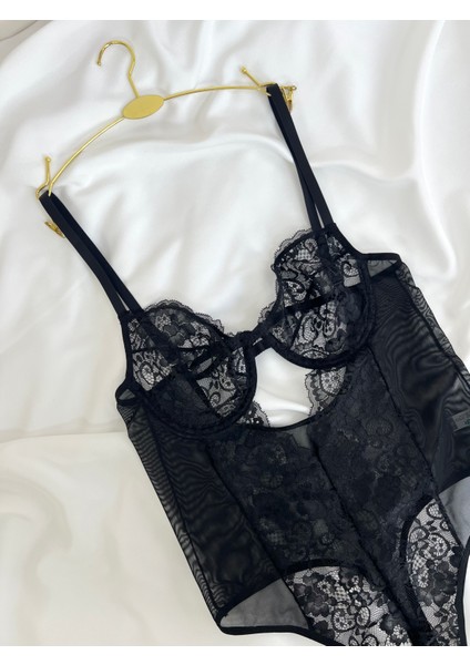 Almira Dantel Balenli Çıtçıtlı Kapsız B Cup Bodysuit modelleri