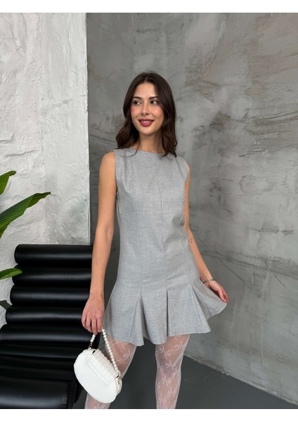 Zr Model Gri Etek Ucu Volanlı Sıfır Kol Elbise