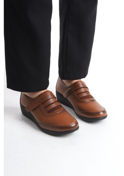 Kadın Comfort Taban Günlük Ayakkabı Cırtlı Hafif Yüksek Taban Yuvarlak Burun Ayakkabı fiyatları