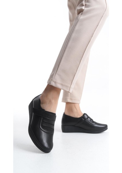 Kadın Comfort Taban Günlük Ayakkabı Cırtlı Hafif Yüksek Taban Yuvarlak Burun Ayakkabı