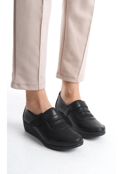 Kadın Comfort Taban Günlük Ayakkabı Cırtlı Hafif Yüksek Taban Yuvarlak Burun Ayakkabı fiyatları