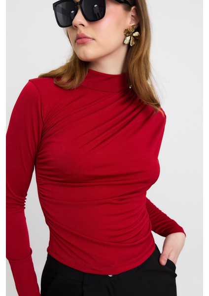 20059 Büzgü Detay Sandy Bluz Kırmızı modelleri