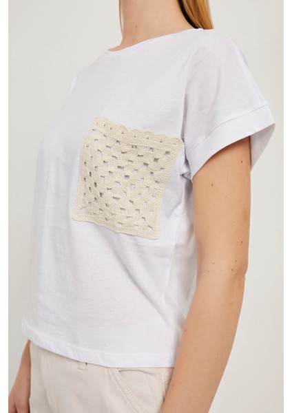 Cep Detaylı Bisiklet Yaka T-Shirt