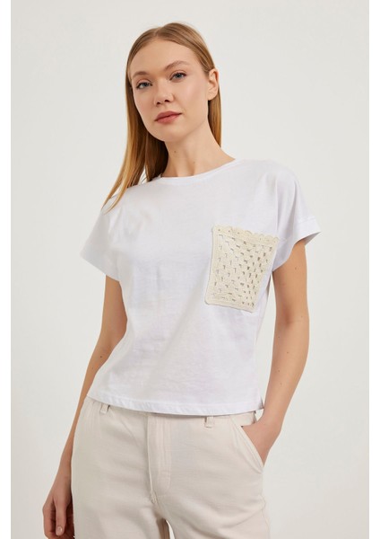 Cep Detaylı Bisiklet Yaka T-Shirt