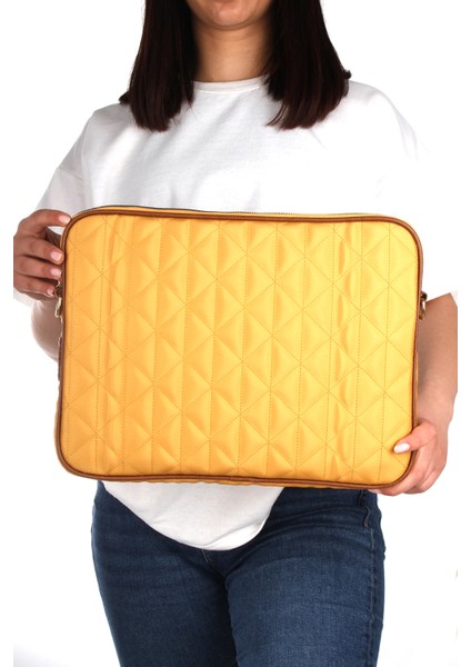 GK67 Macbook Air Pro 13 & 13.3 Inç Laptop Kılıfı Kapitone Uzun Askılı Sıvıya Dayanıklı Kumaş fiyatları