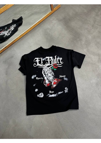 El Padre Oversize Unisex T-Shirt modelleri