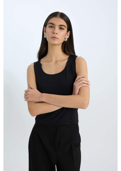 Slim Fit Dar Kesim Basic Düz Yuvarlak Yaka Atlet C2622AX25SP