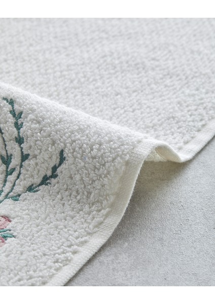 Flower Creeper Pamuklu Nakışlı Yüz Havlusu 50X80 cm Ekru fiyatları