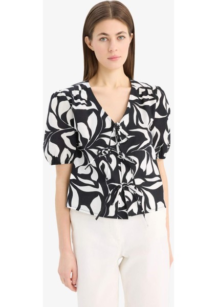 Regular Fit V Yaka Desenli Önden Bağlamalı Kısa Kollu Bluz F0090AX25SM