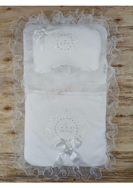 Yenidoğan Bal Peteği Taç Nakışlı Kundaklı Trilüks 3lü Alt Açma Seti fiyatları