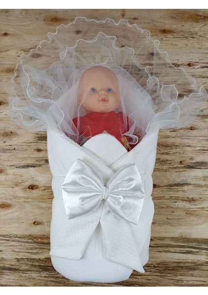 Yenidoğan Bal Peteği Taç Nakışlı Kundaklı Trilüks 3lü Alt Açma Seti modelleri