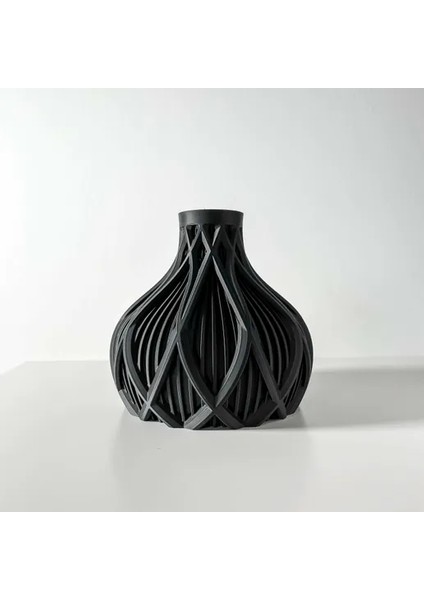 Çizgisel ve Geometrik Tasarımlı Basık Modelli Geometrik Vazo