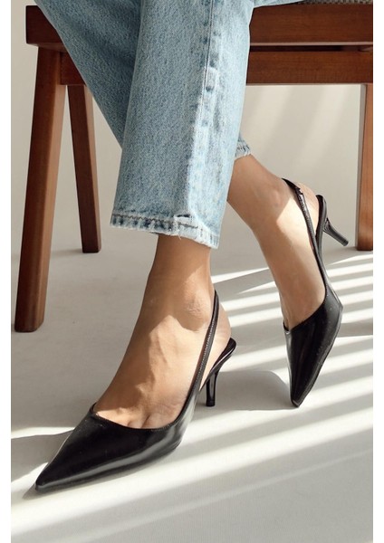 Famous Siyah Topuklu Ayakkabı indirimleri