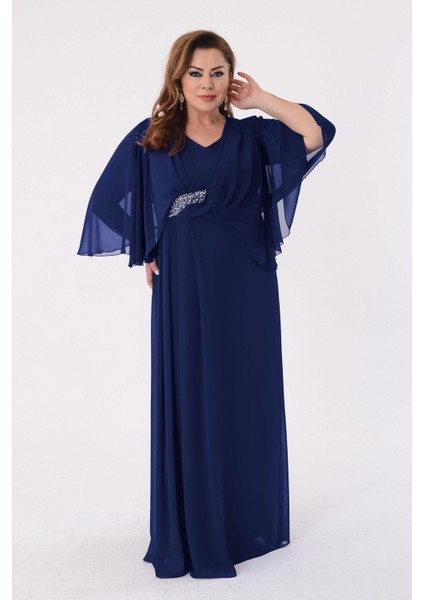 Büyük Beden Lacivert Renkli Uzun Şifon Abiye Elbise fiyatları