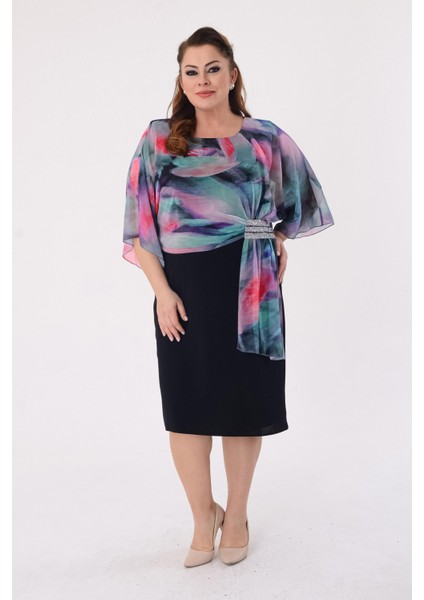 Büyük Beden Siyah Renkli Şifonu Desenli Krep Elbise