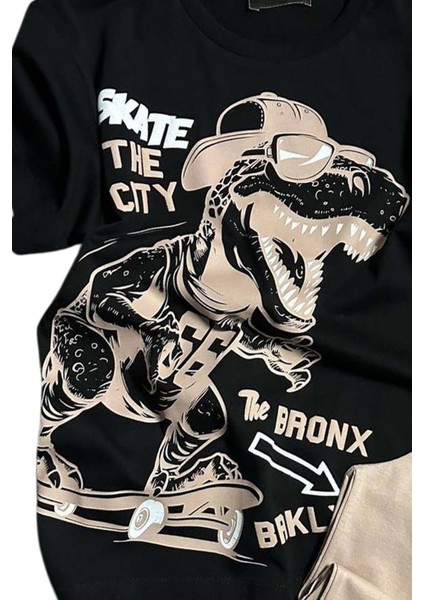 Erkek Çocuk Dinazor ve Kaykay Baskılı Yazı Detaylı Bej Pijama Takımı fırsatları