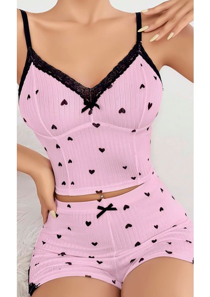 Kadın Pembe Kalp Desenli Askılı Şortlu Pijama Takım
