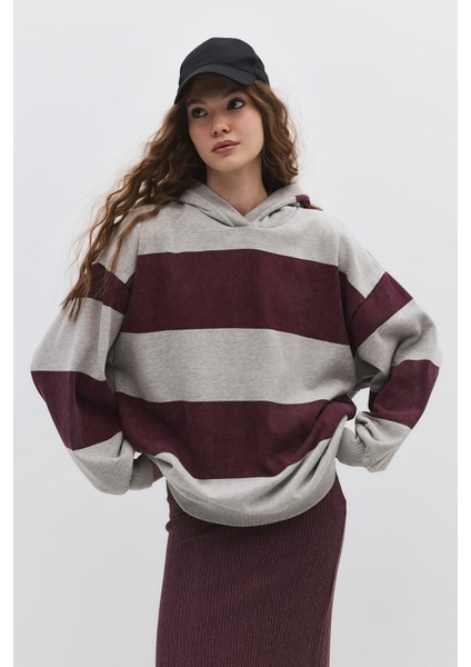 Kapüşonlu Çizgili Sweatshirt