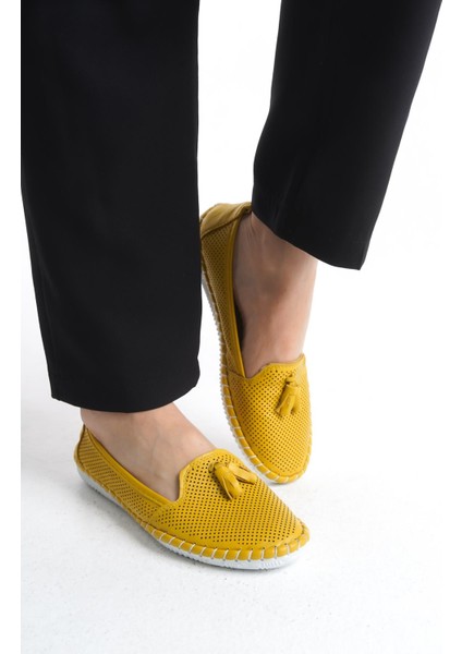 Kadın Deri Önü Püskül Detaylı Babet Dikişli Tam Kalıp Kadın Günlük Ayakkabı fiyatları