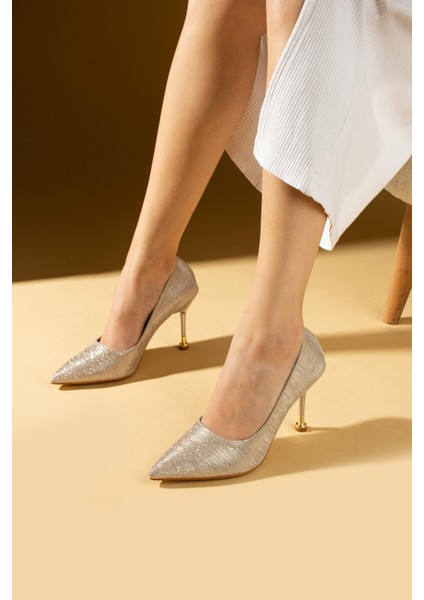 Metal Destekli Ince Topuklu Simli Kadın Stiletto 018-030-25sım
