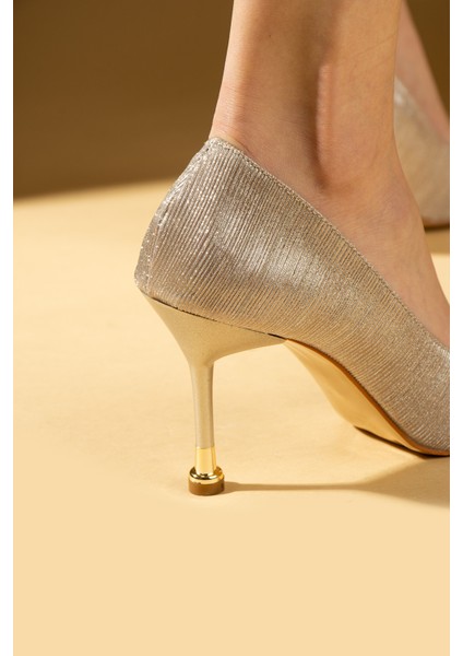 Metal Destekli Ince Topuklu Simli Kadın Stiletto 018-030-25sım