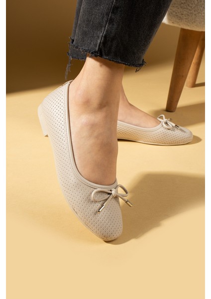 Lazer Kesim Fiyonk Detaylı Rahat Taban Kadın Babet 57-34-25LAZER modelleri