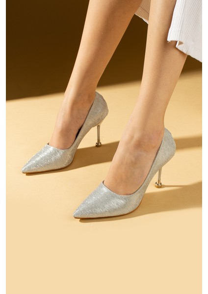 Metal Destekli Ince Topuklu Simli Kadın Stiletto 018-030-25sım