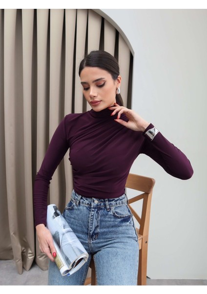 Omuz ve Bel Pile Detaylı Bluz