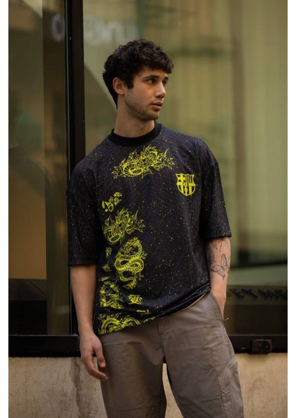 Barcelona Ejderha Oversize Unisex T-Shirt fırsatları