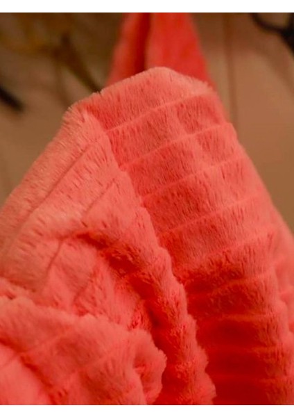 Pudra Pembe Renk Peluş Kumaş