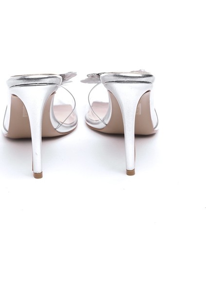 Çiçek Aksesuarlı Şeffaf Kadın Terlik fırsatları