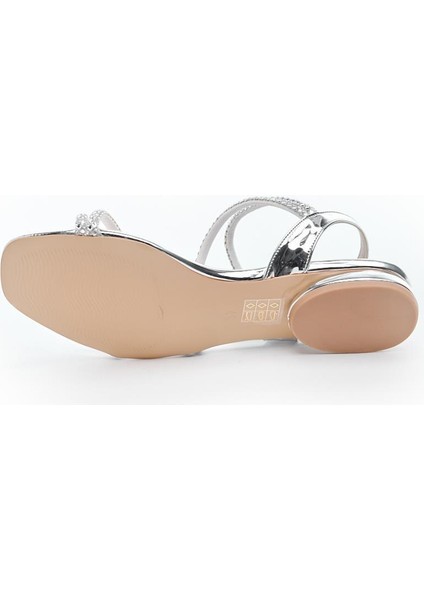 Bilekten Bantlı Taşlı Kadın Babet indirimleri