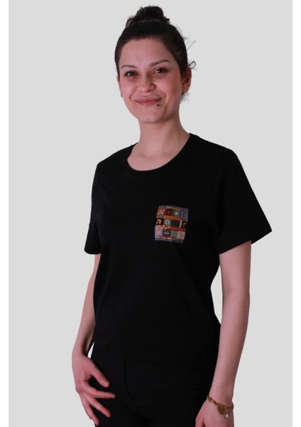 Etnik Desen Siyah Kadın T-Shirt fiyatları