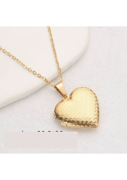 Desenli Gold Renk Kalp Gold Model Metal Kapağı Açılabilen Resim Kolye