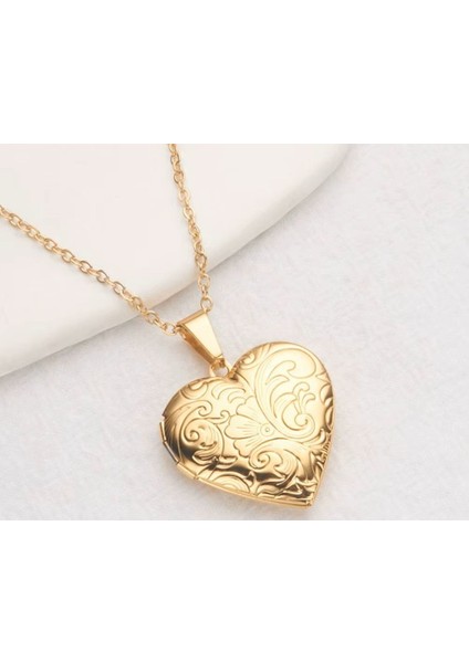 Desenli Kalp Gold Model Metal Kapağı Açılabilen Resim Kolye
