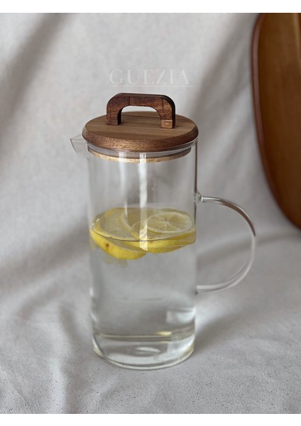 Akasya Kapaklı Borosilikat Cam Çizgili Model Sürahi (1300 Ml)